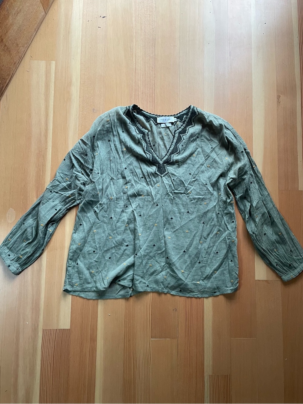 Embroidered cotton Tunic Top in Olive vacation resort blouse shirt indi & cold